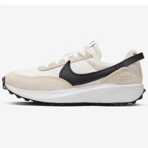 NEW! Nike women’s waffle debut sneaker